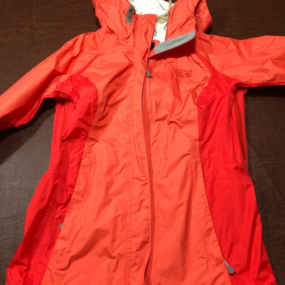 Mountain Hardware windbreaker